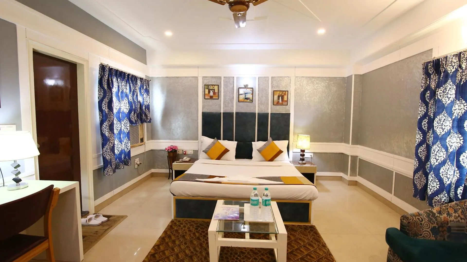 Hotel Oppera Delhi Airport New Delhi