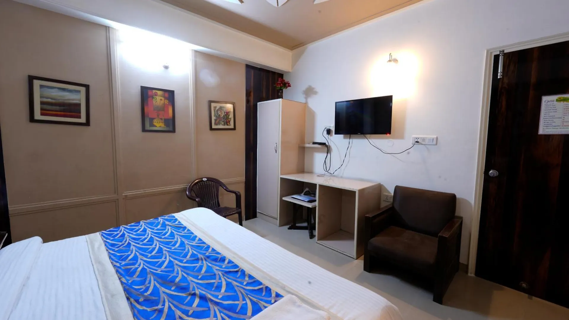 Hotel Oppera Delhi Airport New Delhi Country house